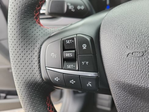 Used 2023 Ford Escape ST-Line w/ Tech Pack #1 AWD/4WD image 23