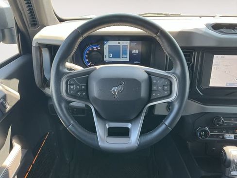 Used 2023 Ford Bronco Badlands w/ Sasquatch Package AWD/4WD image 37