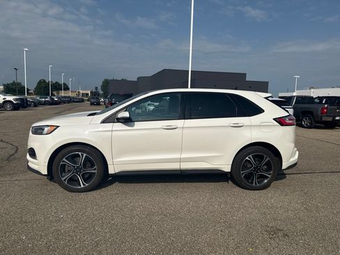 Used 2022 Ford Edge ST w/ Equipment Group 401A AWD/4WD image 4