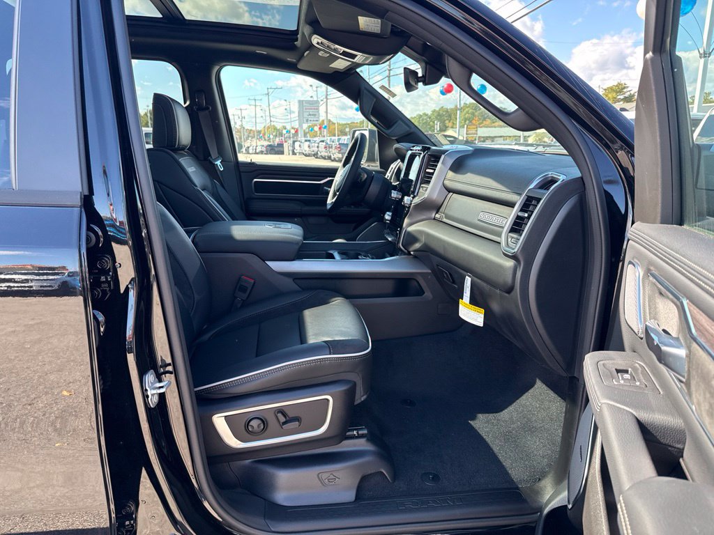 New 2027 RAM 1500 Laramie AWD/4WD image 28