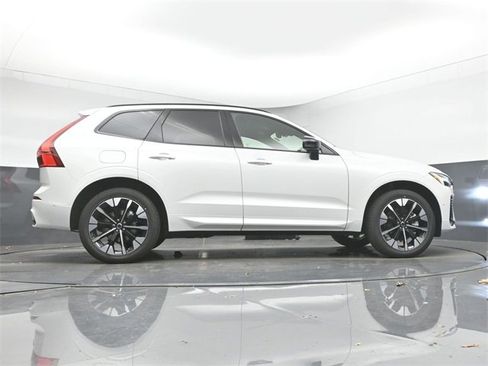 New 2026 Volvo XC60 B5 Plus w/ Protection Package Premier image 44