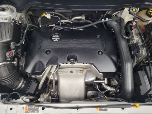 Used 2019 Chevrolet Equinox Premier FWD image 30