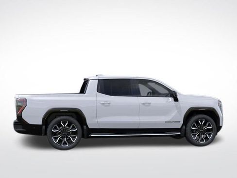 Used 2025 GMC Sierra EV Denali image 5
