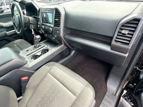 Used 2020 Ford F150 XLT w/ Equipment Group 302A Luxury AWD/4WD image 33