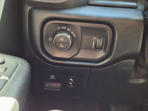 Used 2021 RAM 1500 Big Horn AWD/4WD image 16