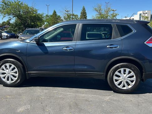 Used 2015 Nissan Rogue S FWD image 8