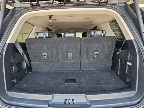 Used 2022 Ford Expedition XLT RWD image 12