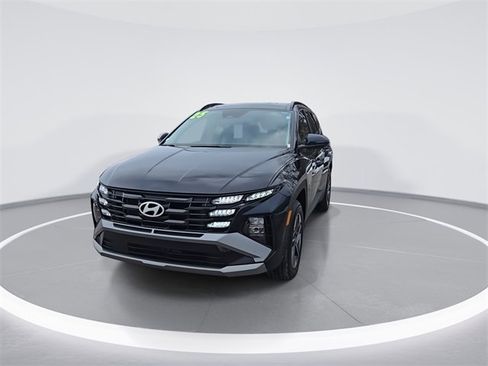 Certified 2025 Hyundai Tucson SEL image 3