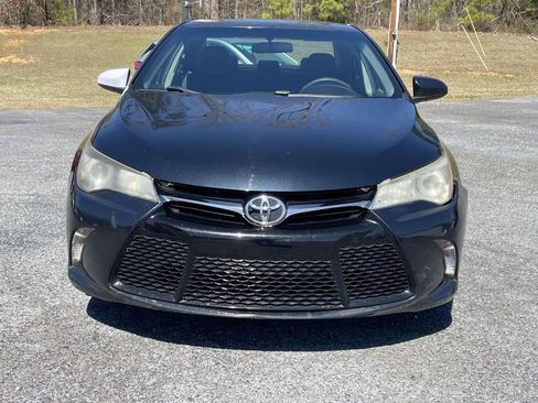 Used 2017 Toyota Camry SE image 7