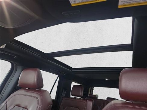 Used 2024 Ford Expedition Limited RWD image 16