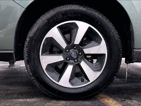 Used 2017 Subaru Forester 2.5i w/ Alloy Wheel Package image 10