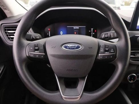 Certified 2025 Ford Escape Active image 10