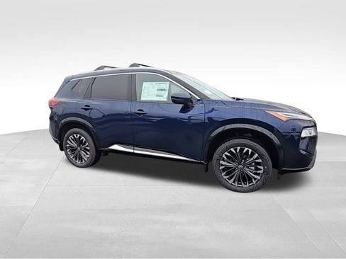 New 2026 Nissan Rogue Platinum image 10