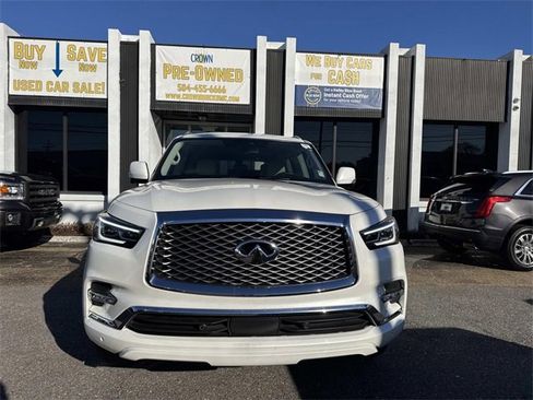 Used 2022 INFINITI QX80 Luxe w/ All-Season Package image 2