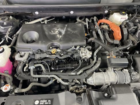 Used 2024 Toyota RAV4 LE image 10