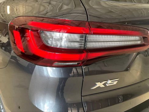 Used 2023 BMW X5 sDrive40i w/ Premium Package image 27