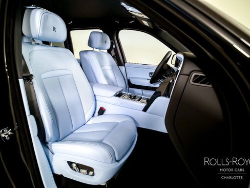 New 2027 Rolls-Royce Cullinan Black Badge AWD/4WD image 33