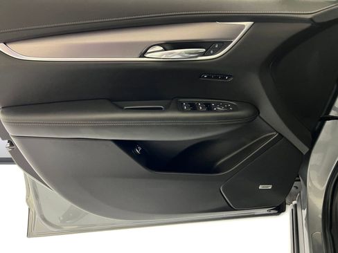 Used 2023 Cadillac XT6 Luxury image 12