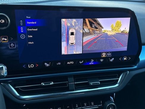 New 2026 Chevrolet Equinox EV LT w/ LPO, Blackout Package image 20