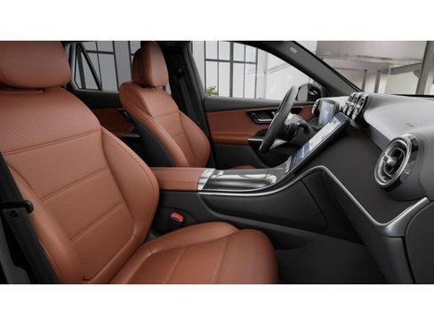 New 2027 Mercedes-Benz GLC 300 4MATIC image 4
