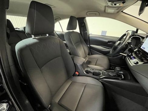 Used 2023 Toyota Corolla LE FWD image 9