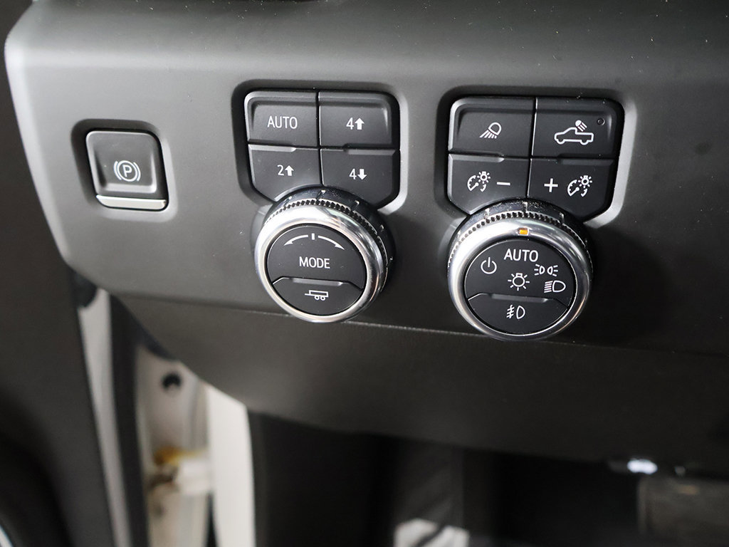 Used 2023 GMC Sierra 1500 Denali Ultimate AWD/4WD image 41