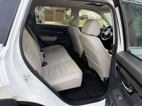 Used 2025 Honda CR-V EX-L image 12