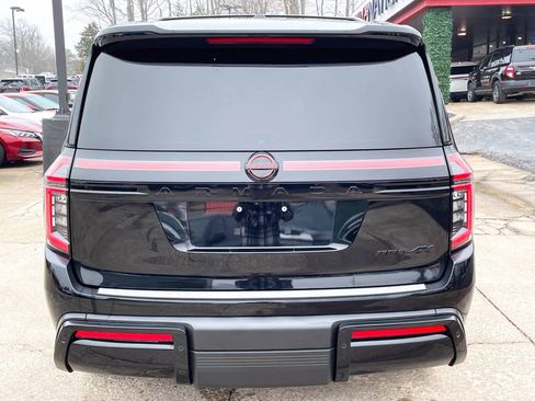 Used 2025 Nissan Armada PRO-4X w/ Pro-4X Premium Package image 8