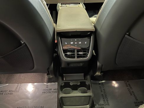 Used 2025 Volvo EX90 Plus AWD/4WD image 29