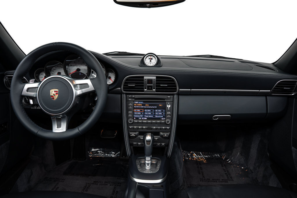 Used 2010 Porsche 911 Turbo AWD/4WD image 28