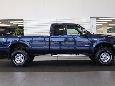 Used 2002 Ford F250 4x4 SuperCab Super Duty image 5