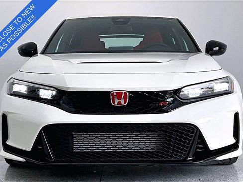 Used 2025 Honda Civic Type R image 6