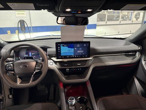 New 2026 Ford Explorer Tremor w/ Tremor Convenience Package image 13