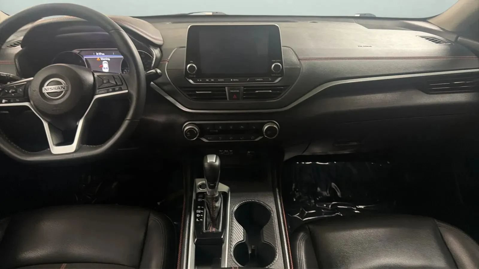 Used 2022 Nissan Altima 2.5 SR w/ Midnight Edition Package FWD image 16