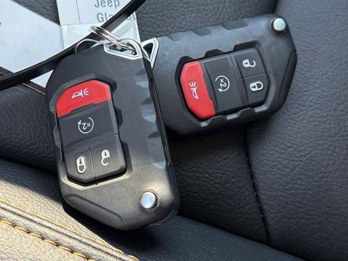 New 2026 Jeep Gladiator Sport image 28