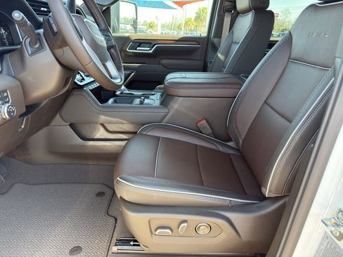 New 2026 GMC Sierra 2500 Denali w/ Denali Reserve Package AWD/4WD image 12