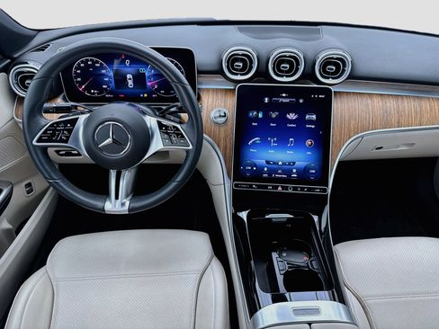 Used 2023 Mercedes-Benz C 300 Sedan image 15