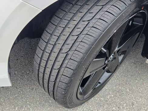 Used 2024 Nissan Sentra SR FWD image 22