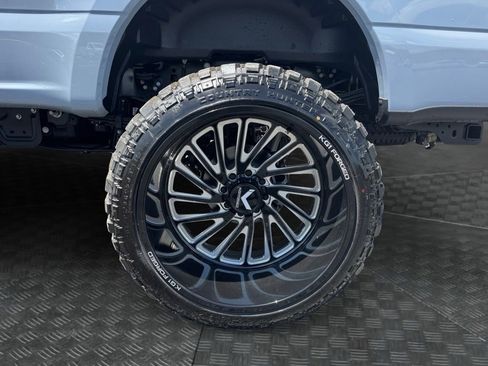 Used 2026 Ford F250 Platinum AWD/4WD image 14
