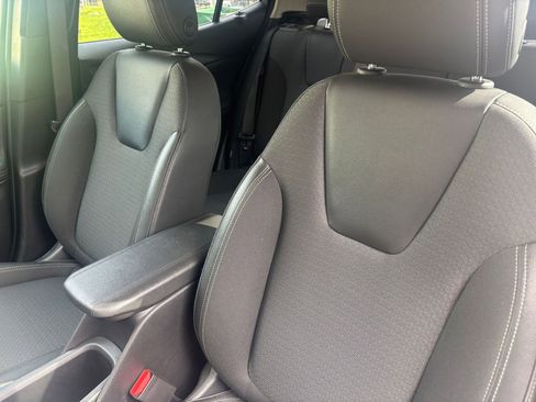 Used 2025 Buick Encore GX Preferred image 35