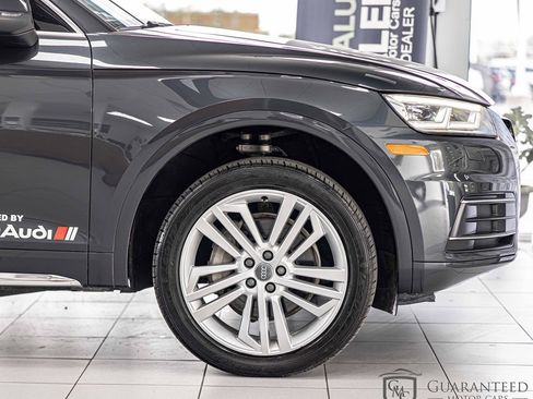 Used 2018 Audi Q5 2.0T Premium Plus w/ Premium Plus Package AWD/4WD image 11