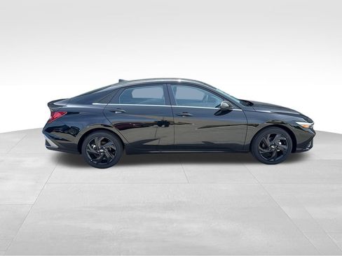 New 2026 Hyundai Elantra SEL Sport Premium FWD image 5