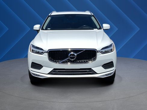 Used 2021 Volvo XC60 T5 Momentum FWD image 8