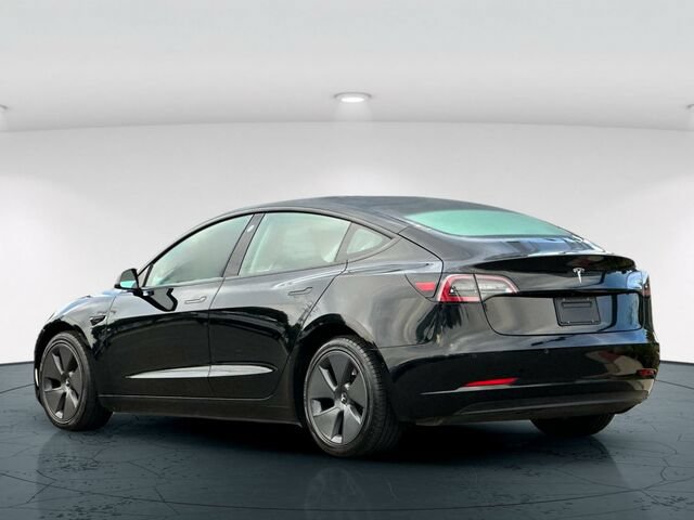 Used 2022 Tesla Model 3 Standard Range RWD image 4