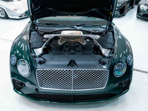 Used 2022 Bentley Continental GT V8 image 91