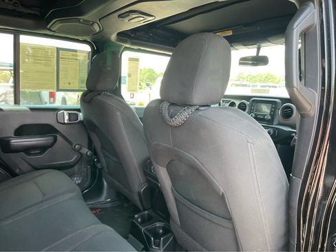 Used 2018 Jeep Wrangler Unlimited Sport AWD/4WD image 23
