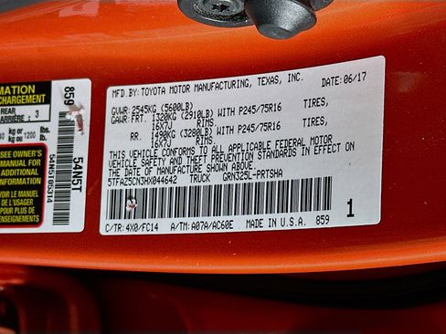 Used 2017 Toyota Tacoma SR5 w/ Tow Package image 12