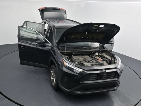 Used 2024 Toyota RAV4 XLE AWD/4WD image 25