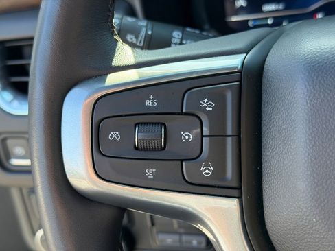 Used 2024 Chevrolet Tahoe Premier w/ Advanced Technology Package RWD image 26