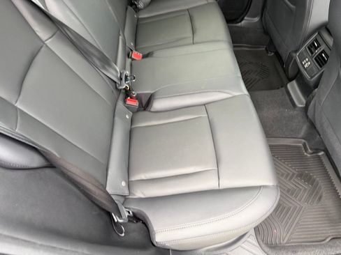 Used 2026 Subaru Outback Premium w/ Premium/Limited Package 2 AWD/4WD image 20
